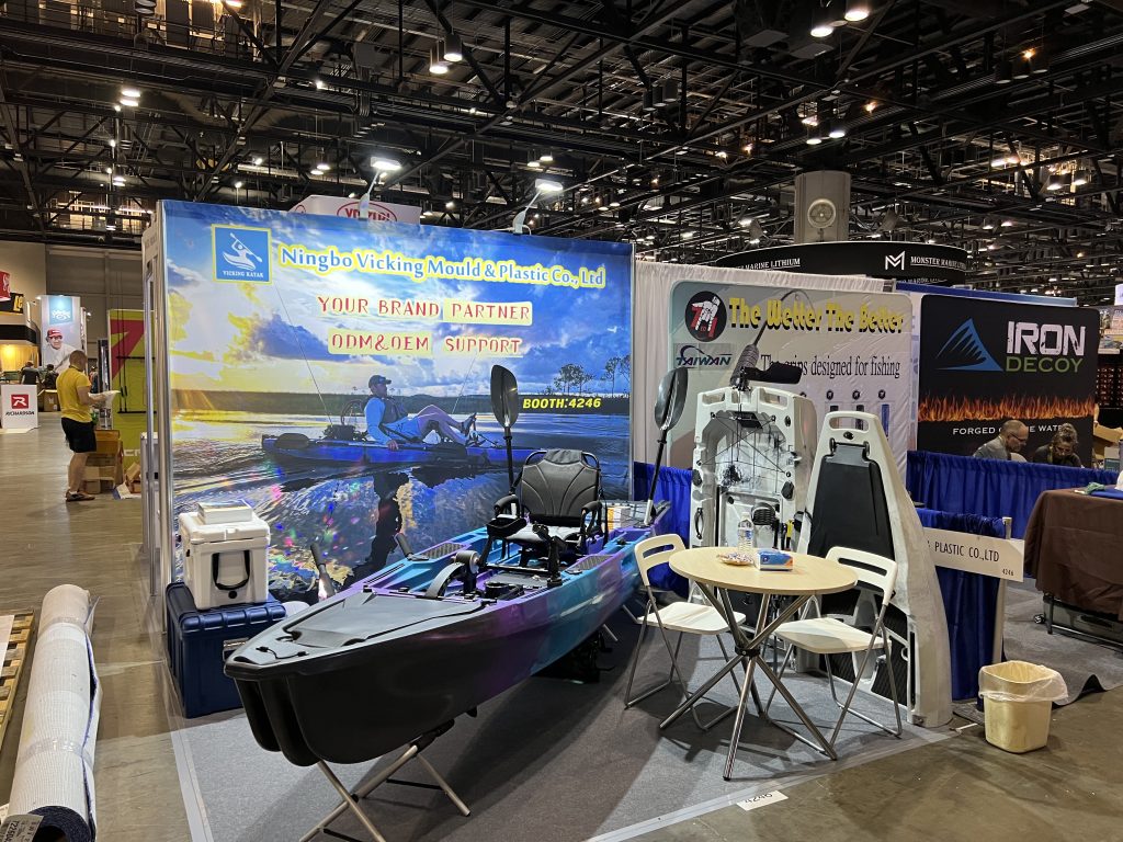 VK-40 HARMAN: 12.8 ft Kayak with Pedal Drive, Two Pedal System Exchange